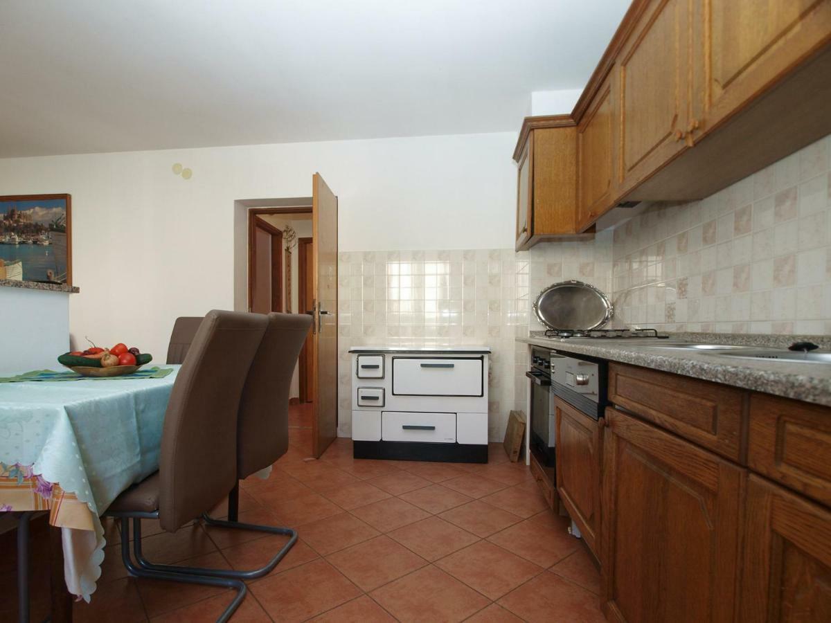 Apartments Mirko 647 Pula Exterior foto